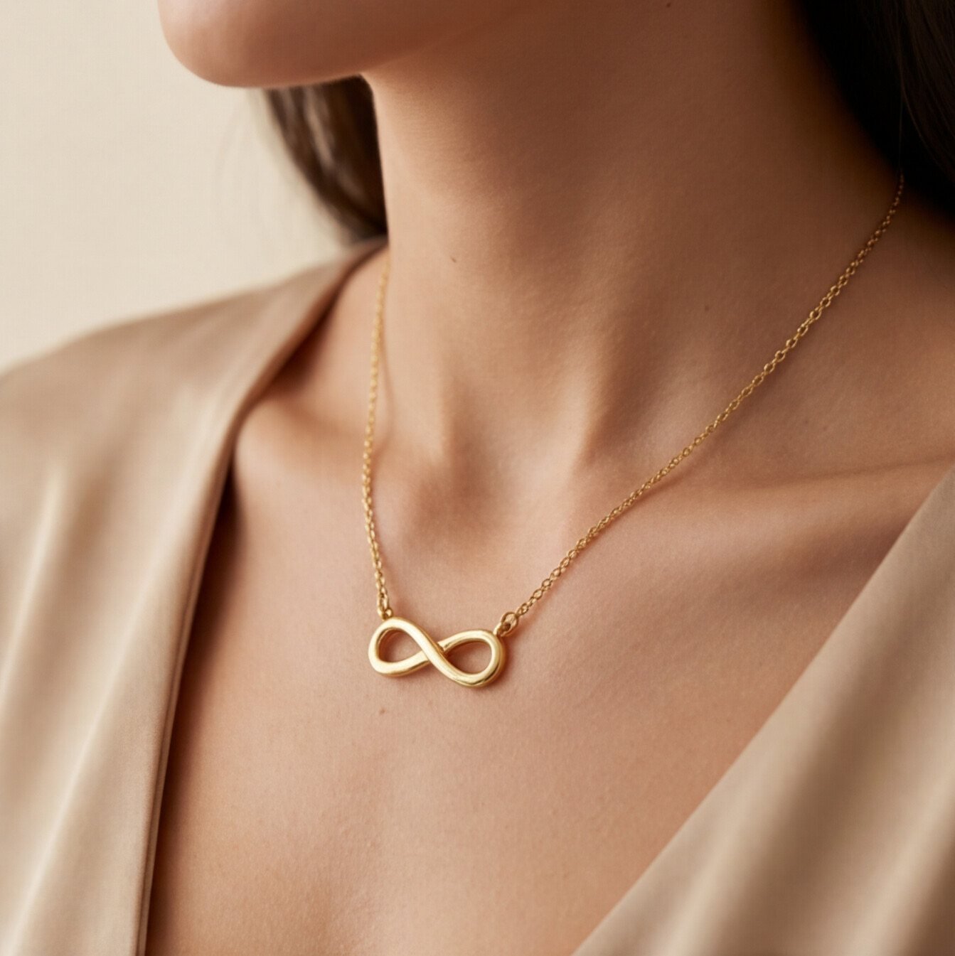 Infinity-Halskette in 18k Gold