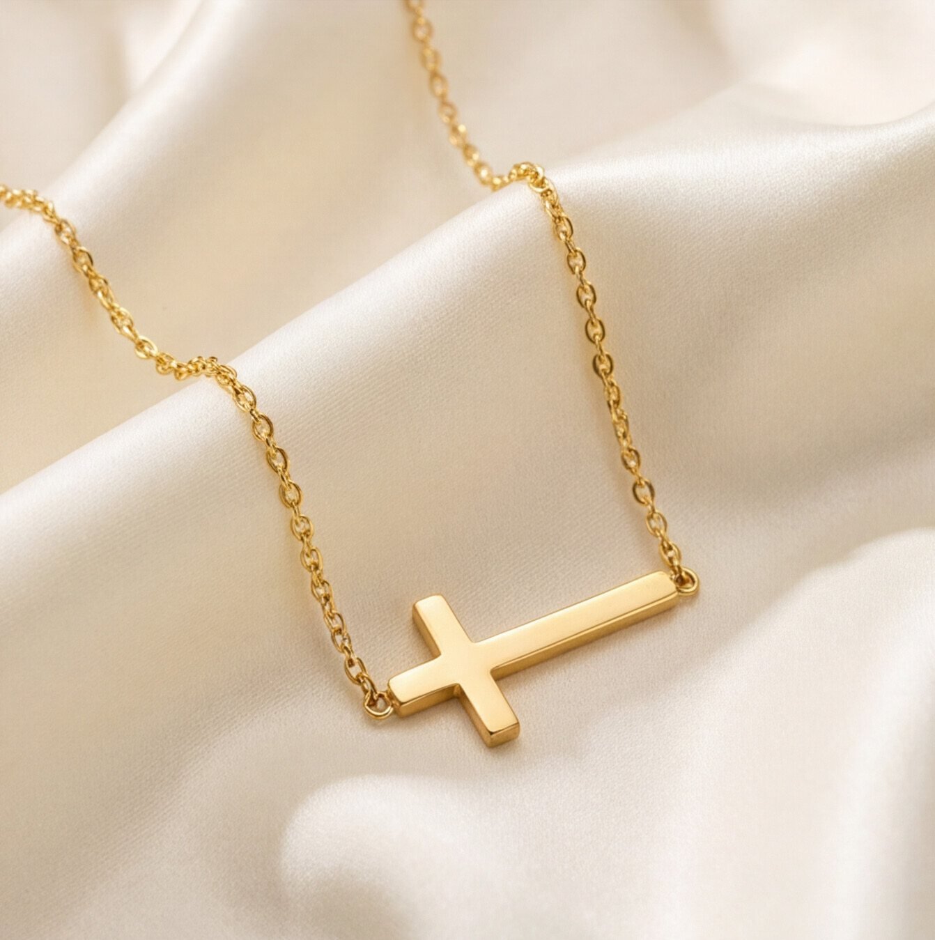 Kreuz-Halskette in 18k Gold